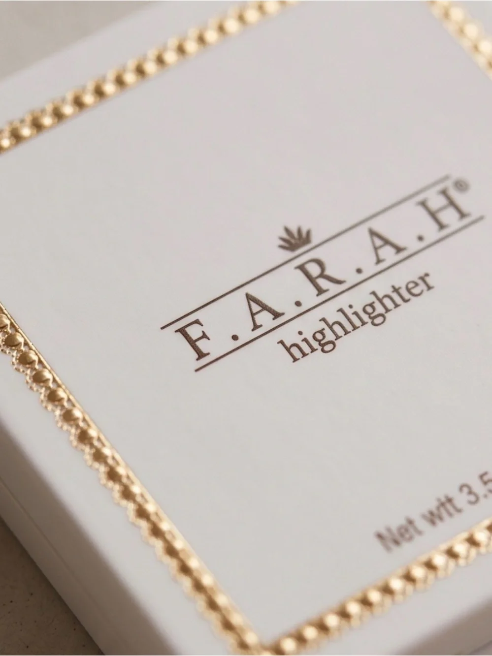 Farah nwt zahra